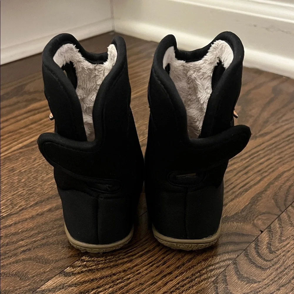 Bogs Black Baby Boots with Cream Lining